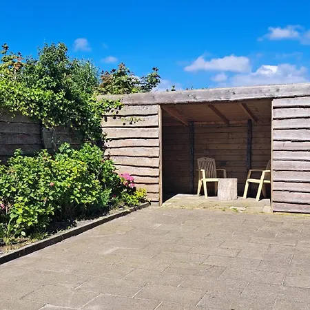 Гостевой дом Private Logies Texel Woodart 3*