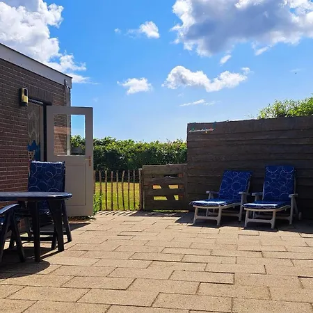 בית הארחה Private Logies Texel Woodart 3*